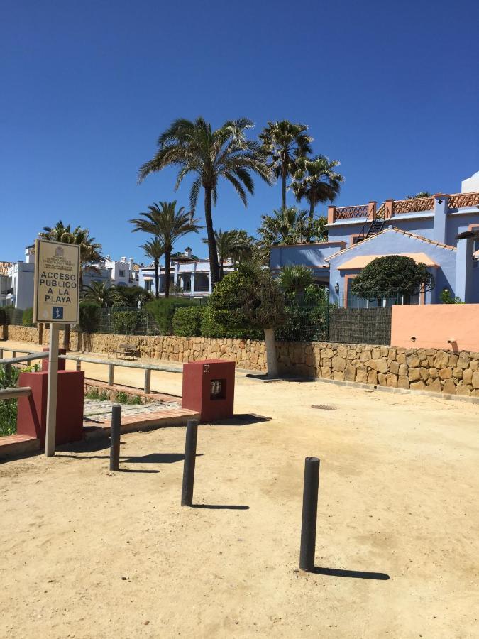 La Perla De La Bahia, Urbanizacion Gran Lujo Apartment Bahia de Casares Luaran gambar