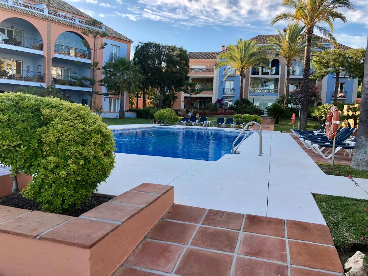 La Perla De La Bahia, Urbanizacion Gran Lujo Apartment Bahia de Casares Luaran gambar