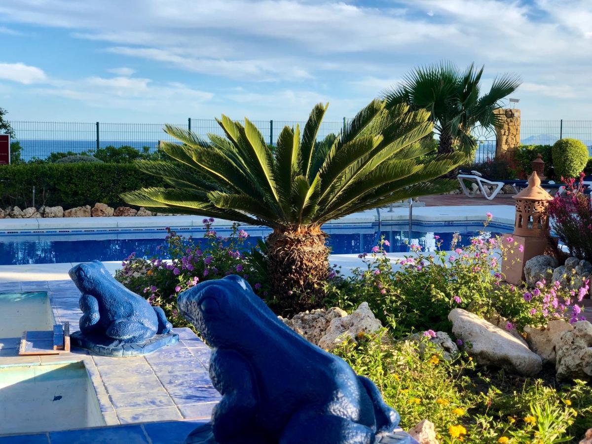 La Perla De La Bahia, Urbanizacion Gran Lujo Apartment Bahia de Casares Luaran gambar