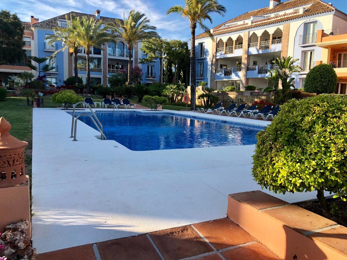 La Perla De La Bahia, Urbanizacion Gran Lujo Apartment Bahia de Casares Luaran gambar