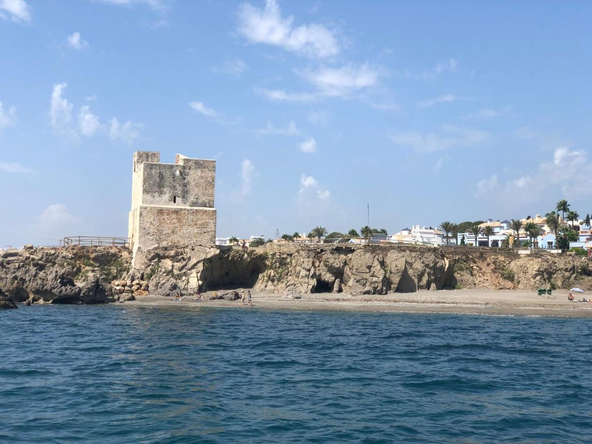 La Perla De La Bahia, Urbanizacion Gran Lujo Apartment Bahia de Casares Luaran gambar