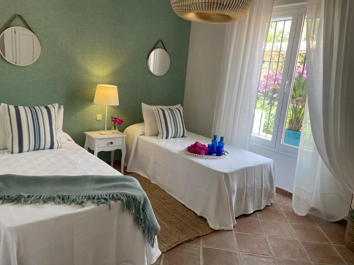 La Perla De La Bahia, Urbanizacion Gran Lujo Apartment Bahia de Casares Luaran gambar